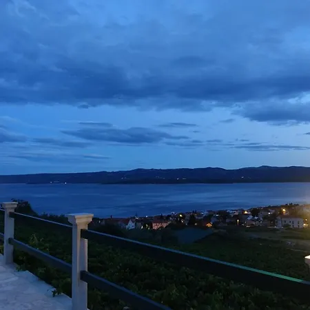 Tatil Evi Nina