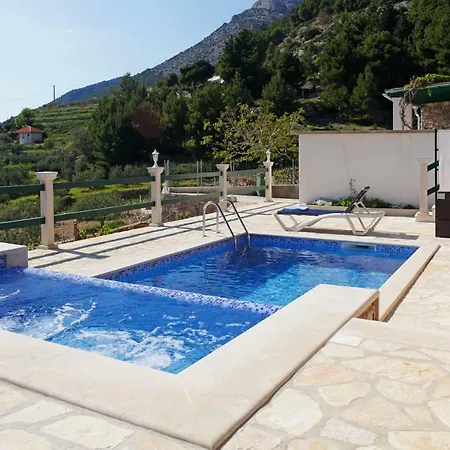 Tatil Evi Nina Bol
